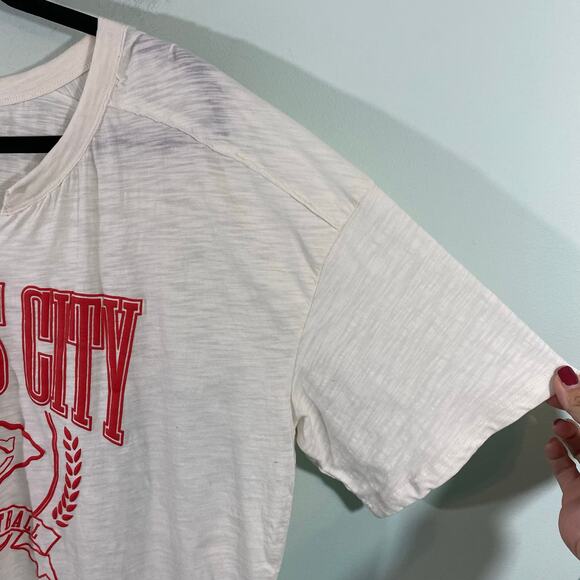 NFL Team Apparel Women Kansas City Chiefs White & Red Graphics SS Tee Size XL - Picture 7 of 8